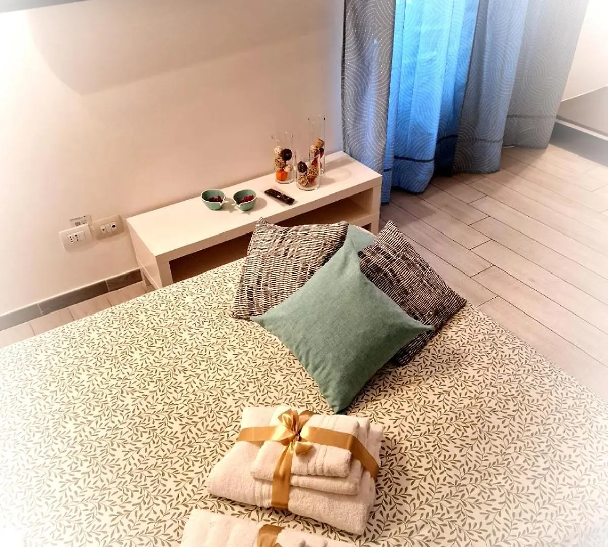 Akihome Portanova Неаполь 0*,  Италия